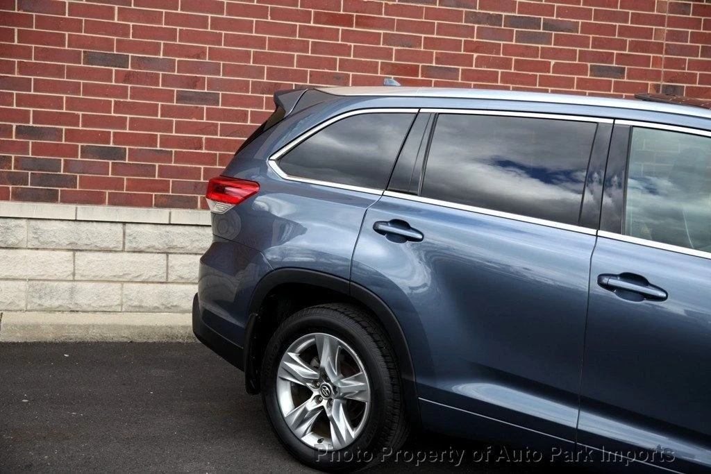 2017 Toyota Highlander - Image 12 of 12