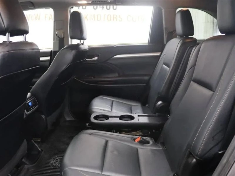2017 Toyota Highlander - Image 11 of 12