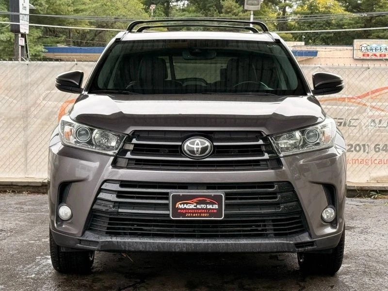 2017 Toyota Highlander - Image 5 of 12