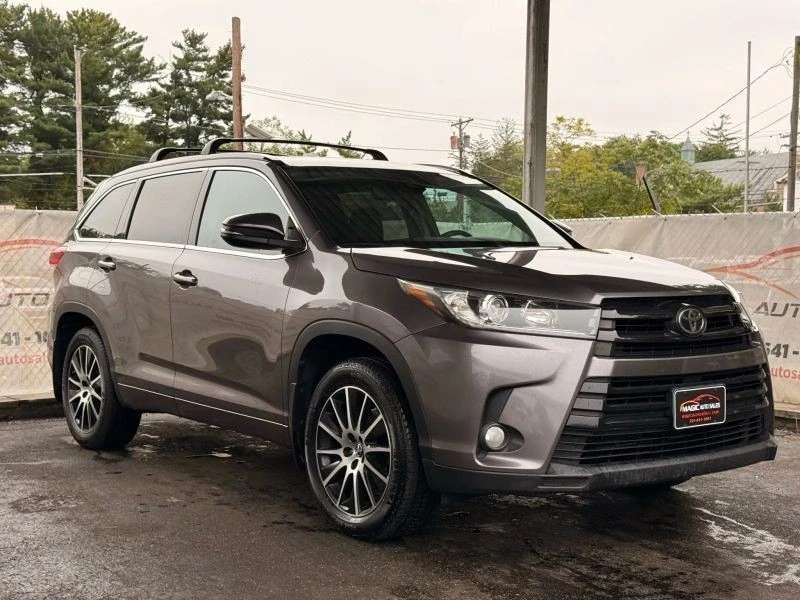 2017 Toyota Highlander - Image 6 of 12