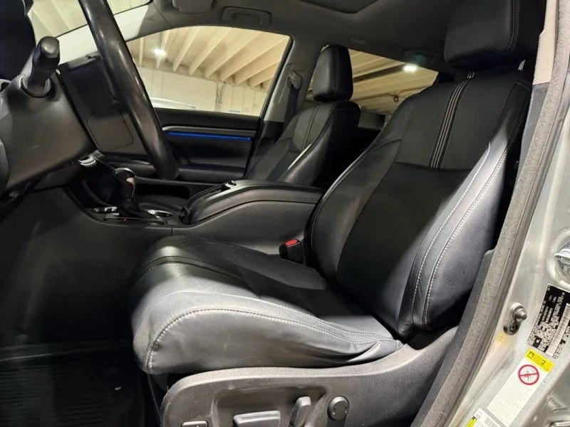 2017 Toyota Highlander - Image 10 of 12