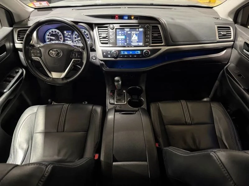 2017 Toyota Highlander - Image 9 of 12