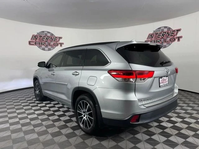 2017 Toyota Highlander - Image 5 of 12