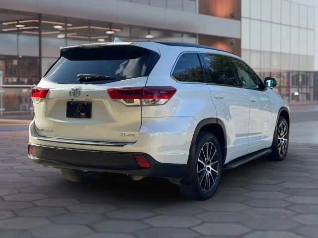 2017 Toyota Highlander - Image 6 of 21