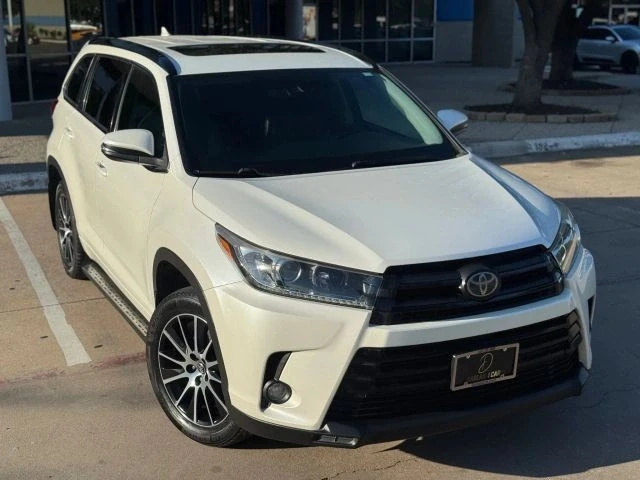 2017 Toyota Highlander - Image 14 of 21