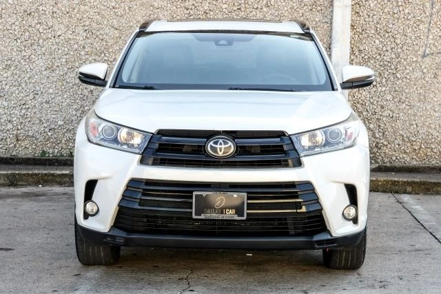 2017 Toyota Highlander - Image 7 of 21