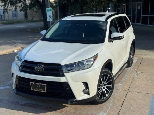 2017 Toyota Highlander - Image 2 of 21