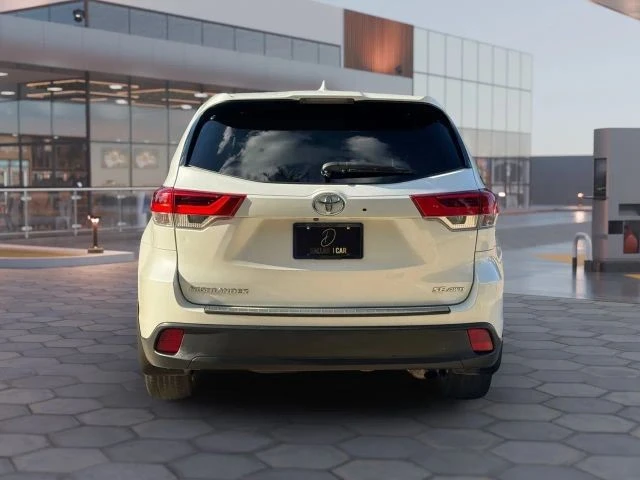 2017 Toyota Highlander - Image 5 of 21