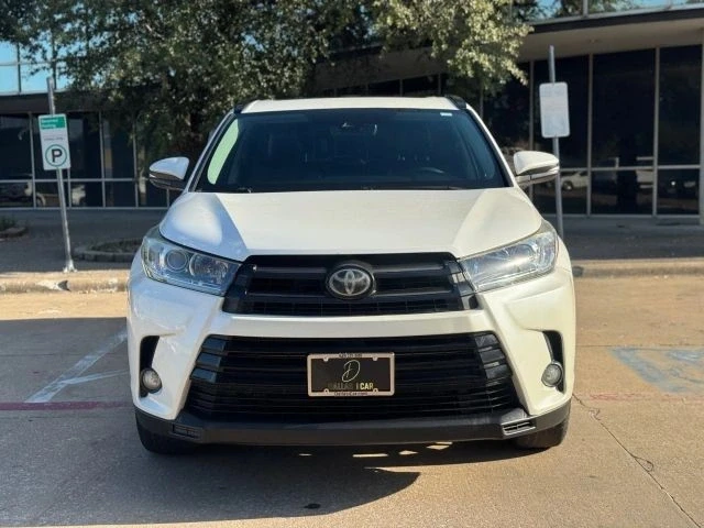 2017 Toyota Highlander - Image 8 of 21