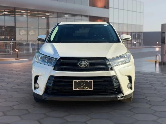 2017 Toyota Highlander - Image 8 of 21