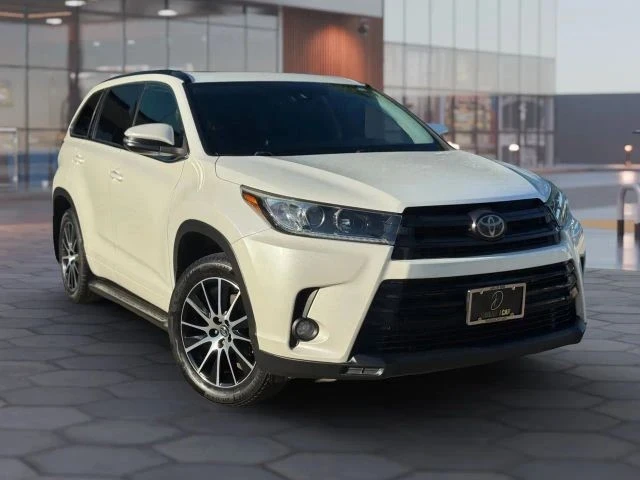 2017 Toyota Highlander - Image 13 of 21