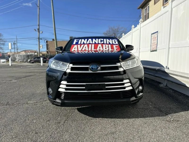 2017 Toyota Highlander - Image 2 of 12