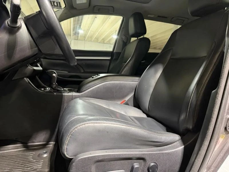 2017 Toyota Highlander - Image 10 of 12