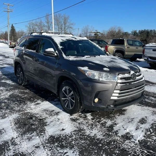 2017 Toyota Highlander - Image 12 of 12