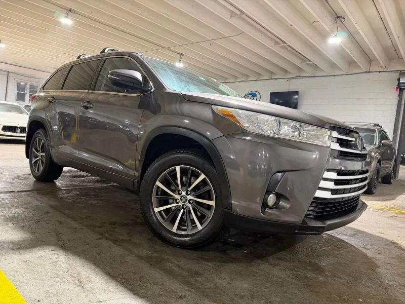 2017 Toyota Highlander - Image 5 of 12