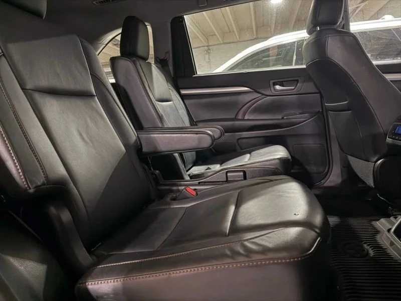 2017 Toyota Highlander - Image 12 of 12