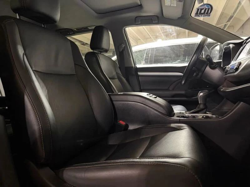 2017 Toyota Highlander - Image 11 of 12