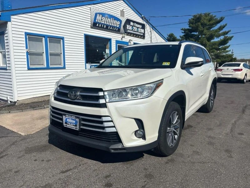 2017 Toyota Highlander - Image 11 of 12