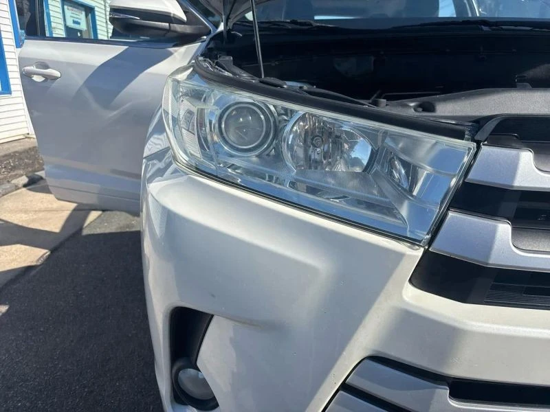 2017 Toyota Highlander - Image 12 of 12