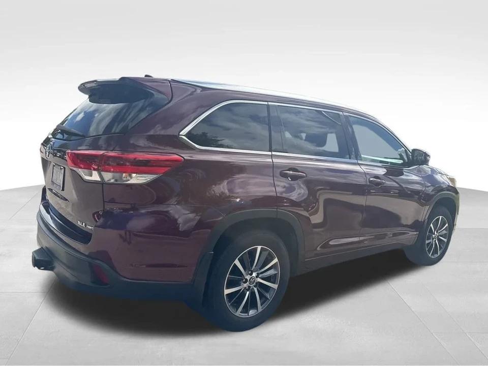 2017 Toyota Highlander - Image 12 of 12