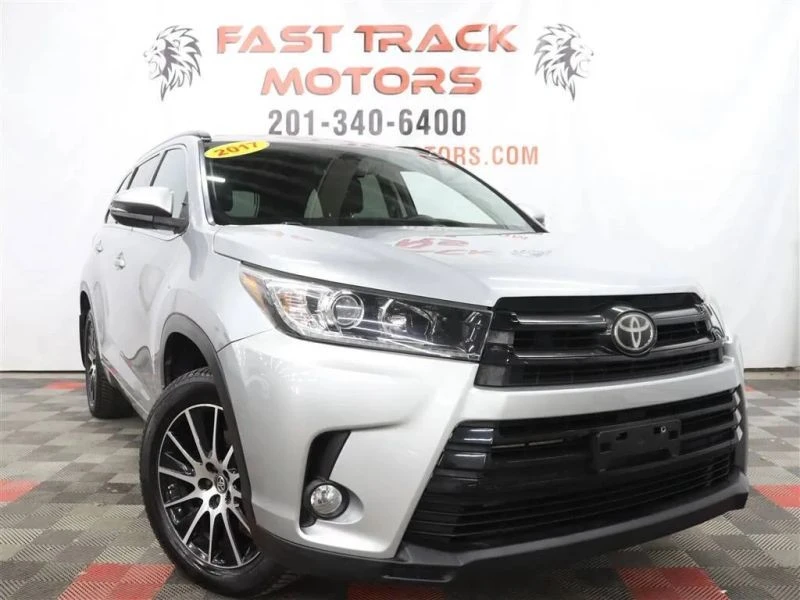 2017 Toyota Highlander - Image 3 of 12