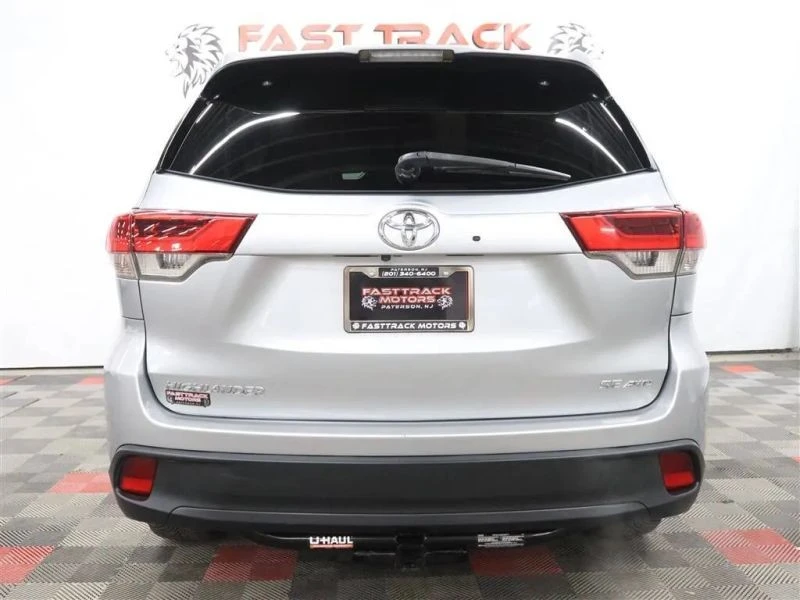 2017 Toyota Highlander - Image 4 of 12