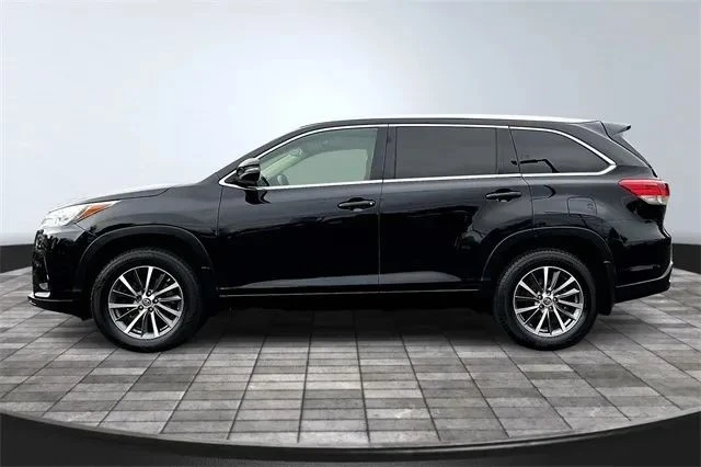 2017 Toyota Highlander - Image 4 of 12