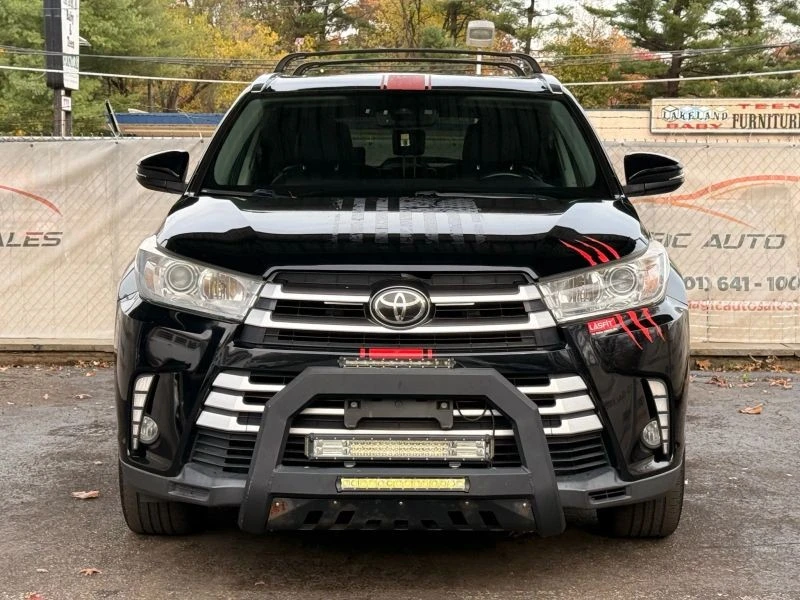 2017 Toyota Highlander - Image 5 of 12