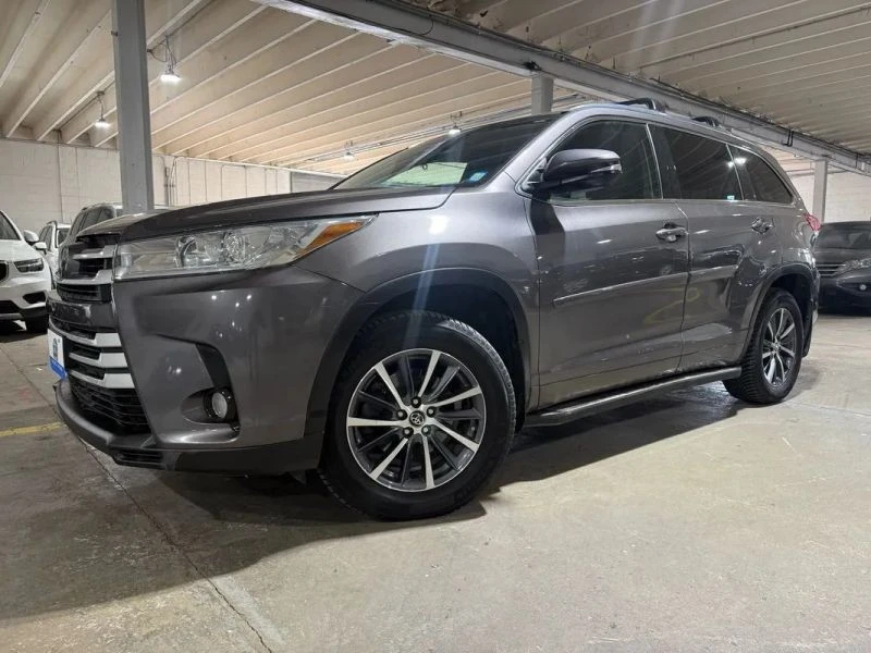 2017 Toyota Highlander - Image 2 of 12