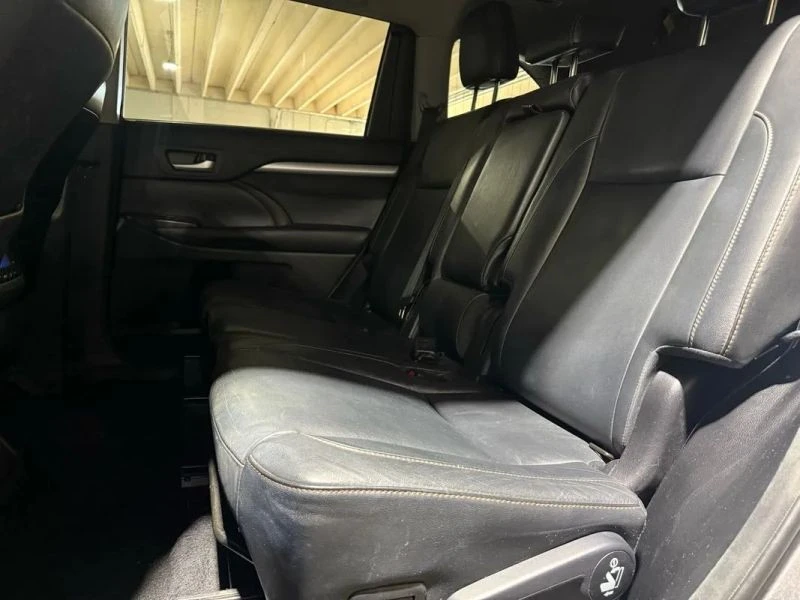 2017 Toyota Highlander - Image 11 of 12