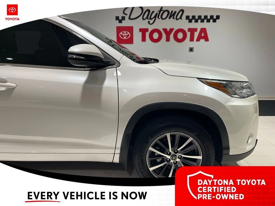 2017 Toyota Highlander - Image 10 of 10