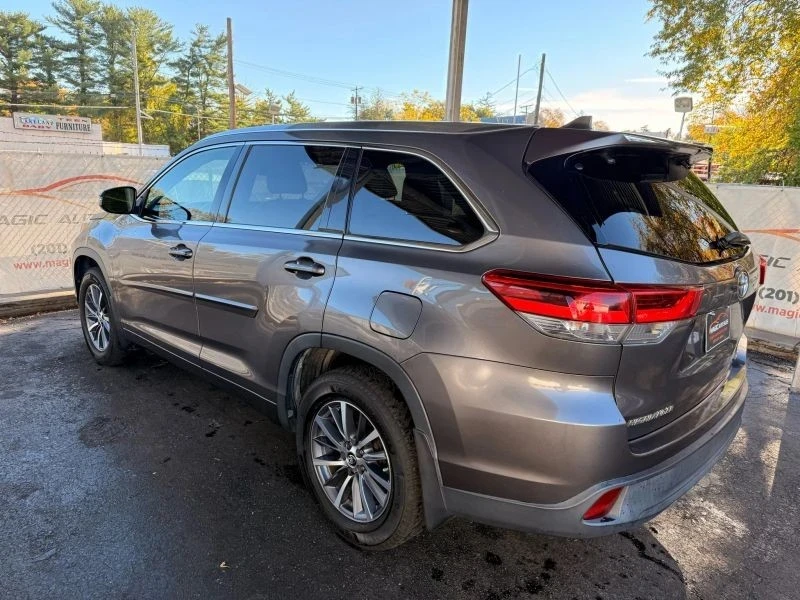 2017 Toyota Highlander - Image 12 of 12