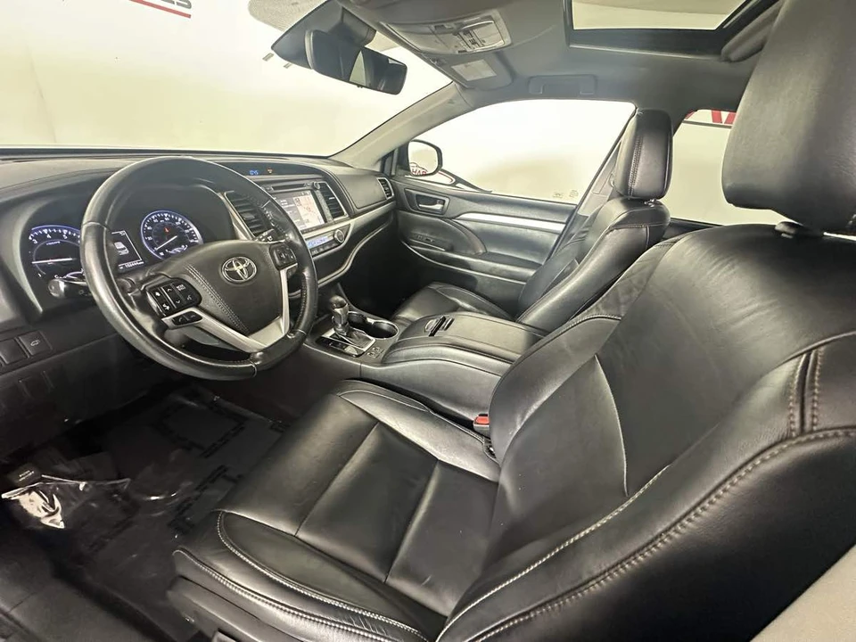 2017 Toyota Highlander - Image 21 of 21