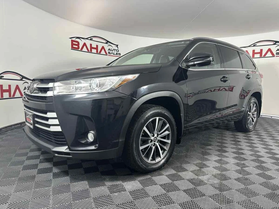 2017 Toyota Highlander - Image 2 of 21