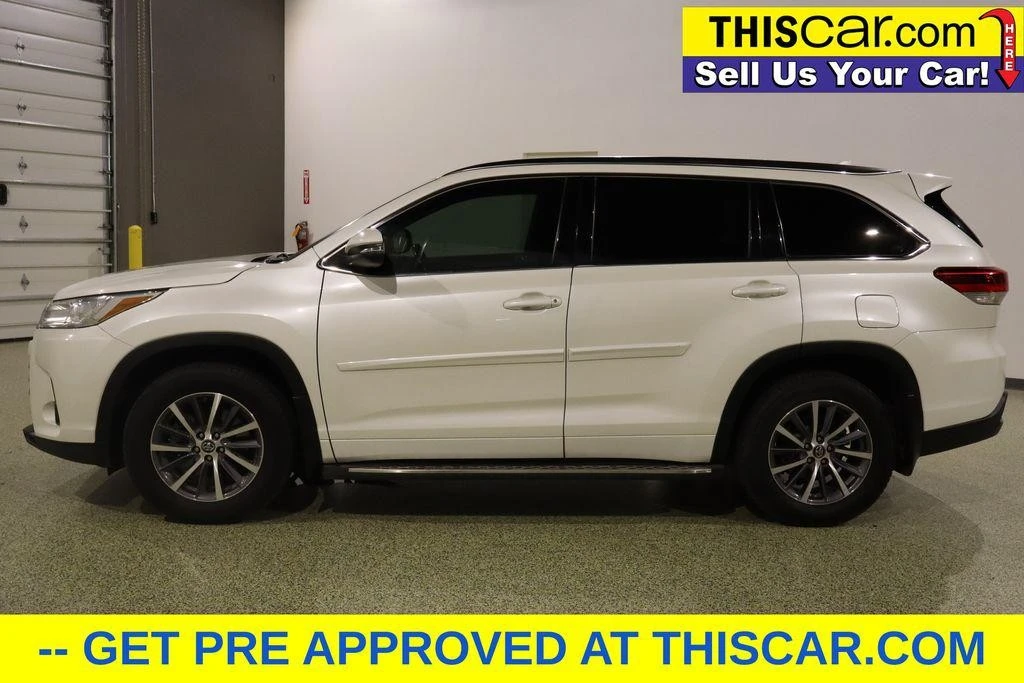2017 Toyota Highlander - Image 5 of 12