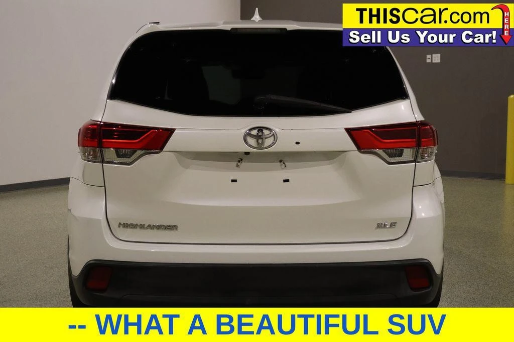 2017 Toyota Highlander - Image 8 of 12