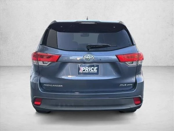 2017 Toyota Highlander - Image 6 of 21