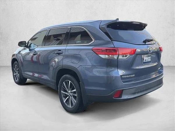 2017 Toyota Highlander - Image 7 of 21