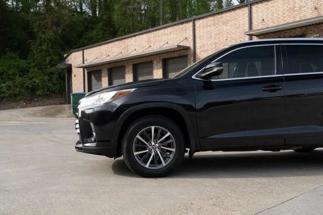 2017 Toyota Highlander - Image 3 of 30