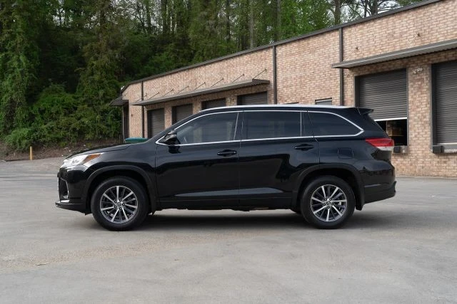 2017 Toyota Highlander - Image 4 of 30