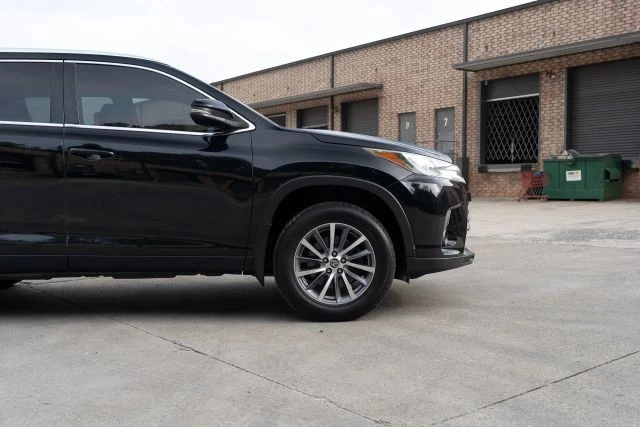 2017 Toyota Highlander - Image 12 of 30