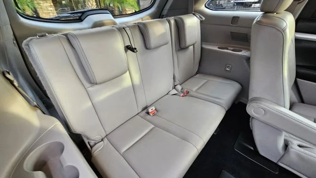 2017 Toyota Highlander - Image 14 of 21