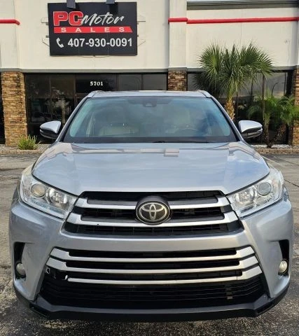 2017 Toyota Highlander - Image 2 of 21