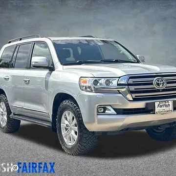2017 Toyota Land Cruiser Base