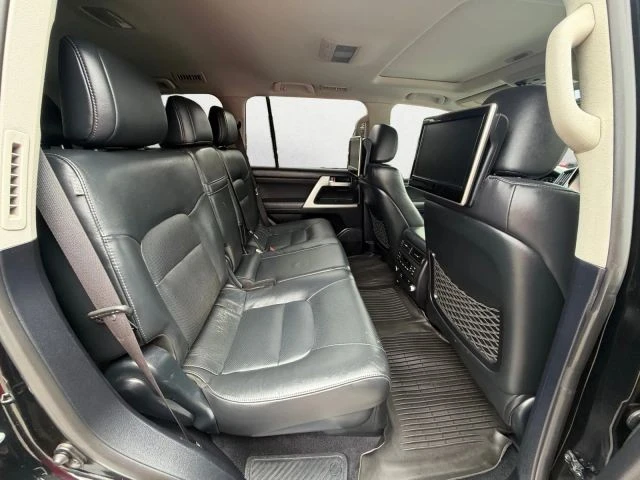 2017 Toyota J200 Land Cruiser - Image 26 of 31