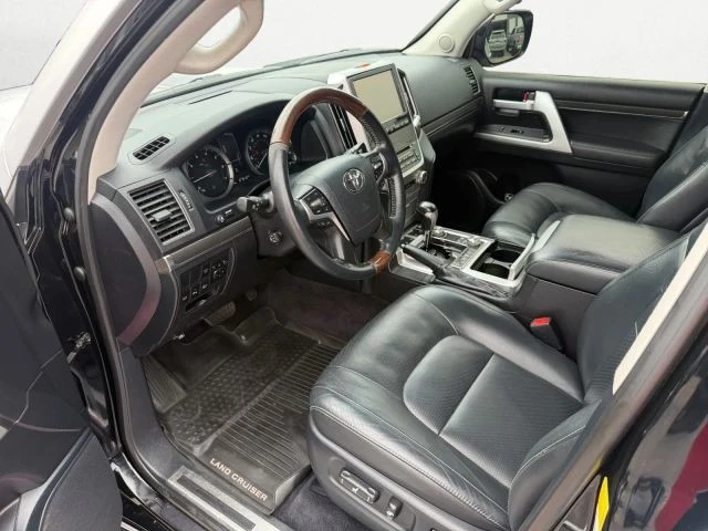 2017 Toyota J200 Land Cruiser - Image 15 of 31