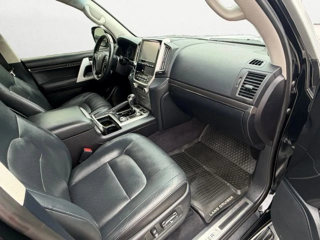 2017 Toyota J200 Land Cruiser - Image 24 of 31