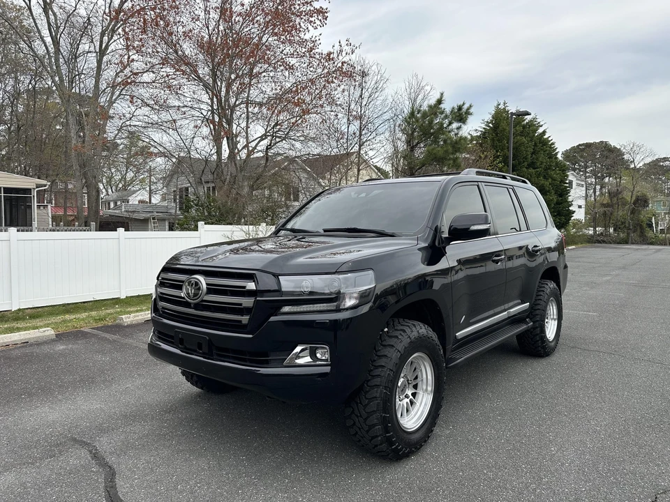 2017 Toyota J200 Land Cruiser - Image 2 of 31