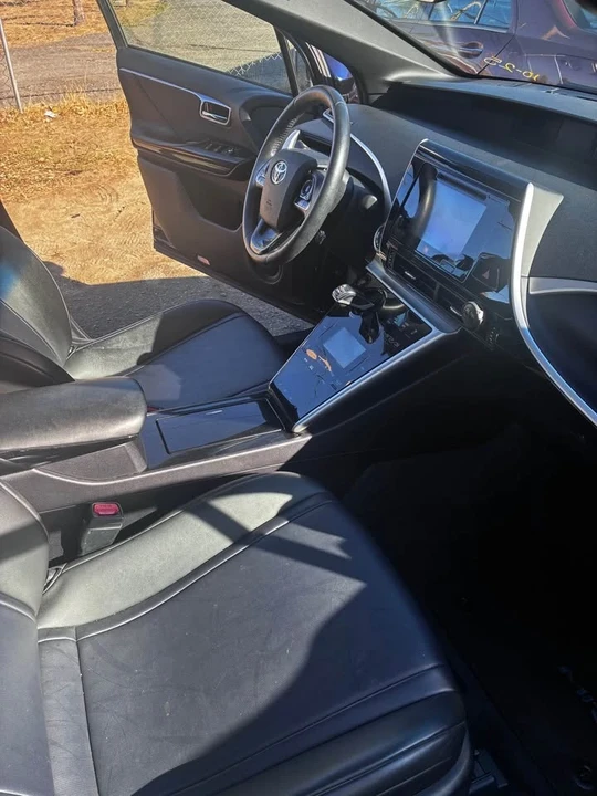 2017 Toyota Mirai - Image 5 of 5