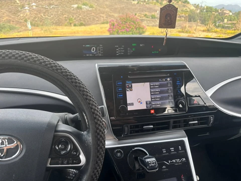 2017 Toyota Mirai - Image 6 of 7